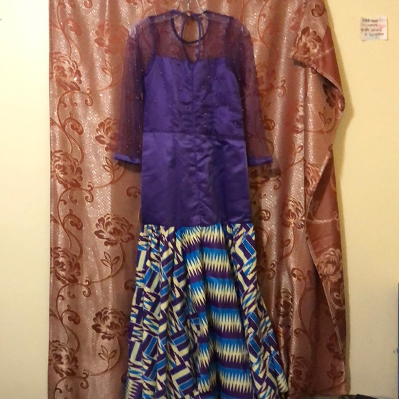 African Attire - Picture 7 of 8